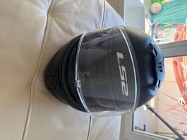 Casque moto LS2 intégral noir mat en bon état général