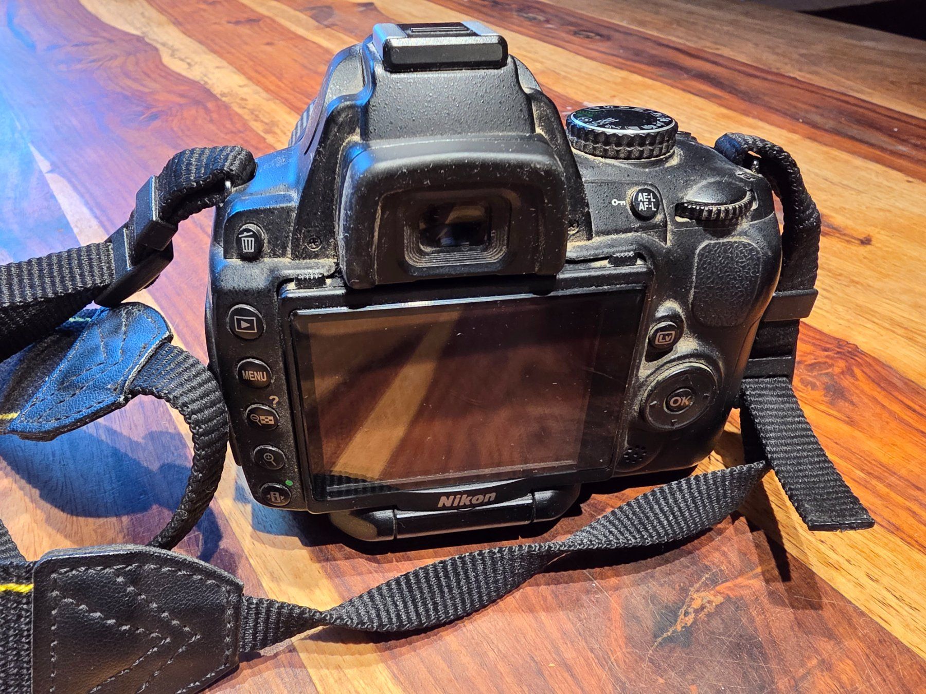Nikon Fotocamera: Nikon D5000 mit DX SWM VR Aspherical Objektiv – Usato da Eisten venduto da mbe_wq5n 3