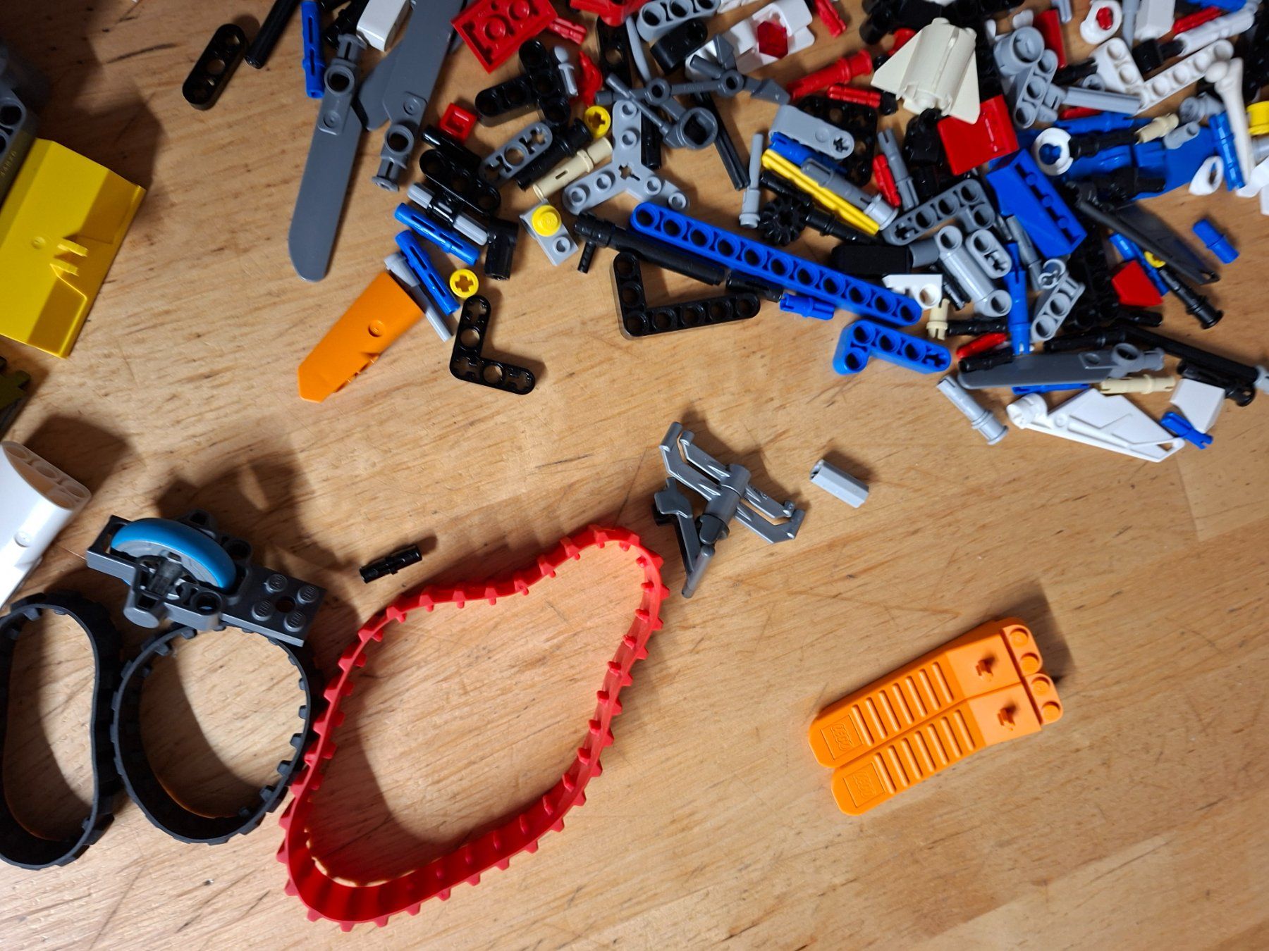Lego Kit di costruzioni: Lego viele verschiedene Teile – Usato da Schüpfheim venduto da Mike.D 2