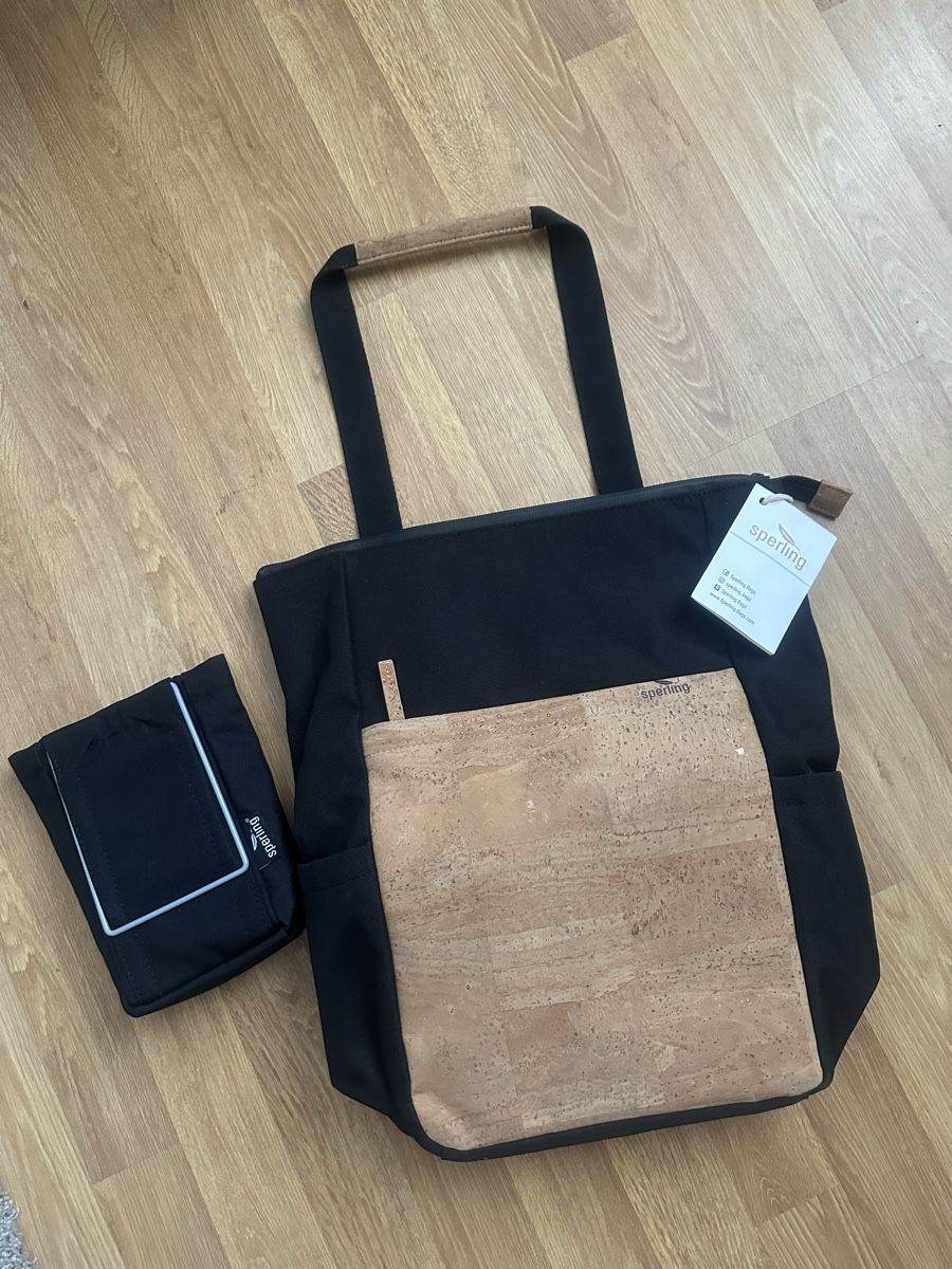 Zaini: Sperling Stoffrucksack schwarz mit Kork neu – Nuovo (secondo la descrizione) da Laupen BE venduto da atina80