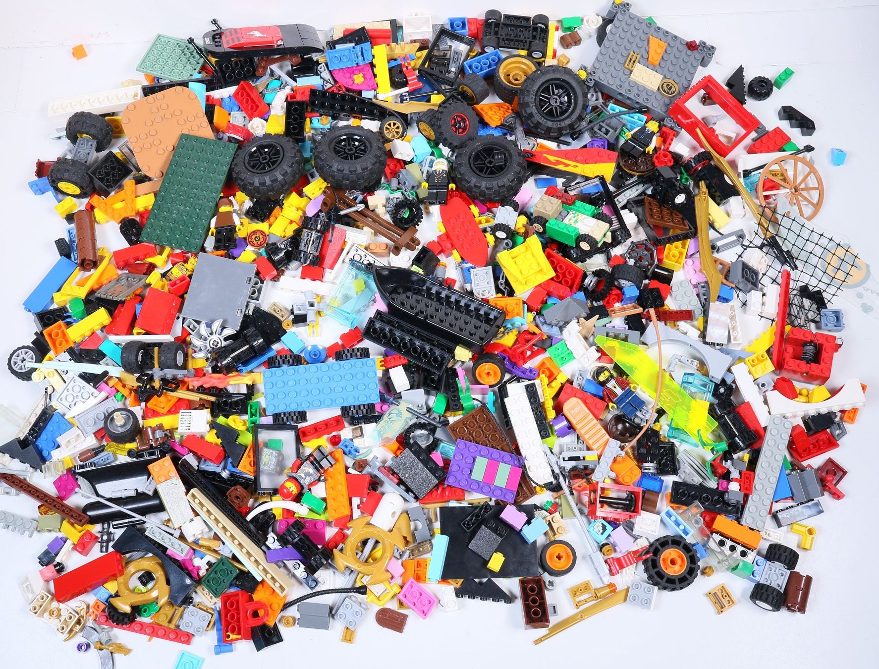 Lego Kit di costruzioni: 1.5 kg. Legoteile mit Minifiguren – Usato da Hettlingen venduto da Scholi99