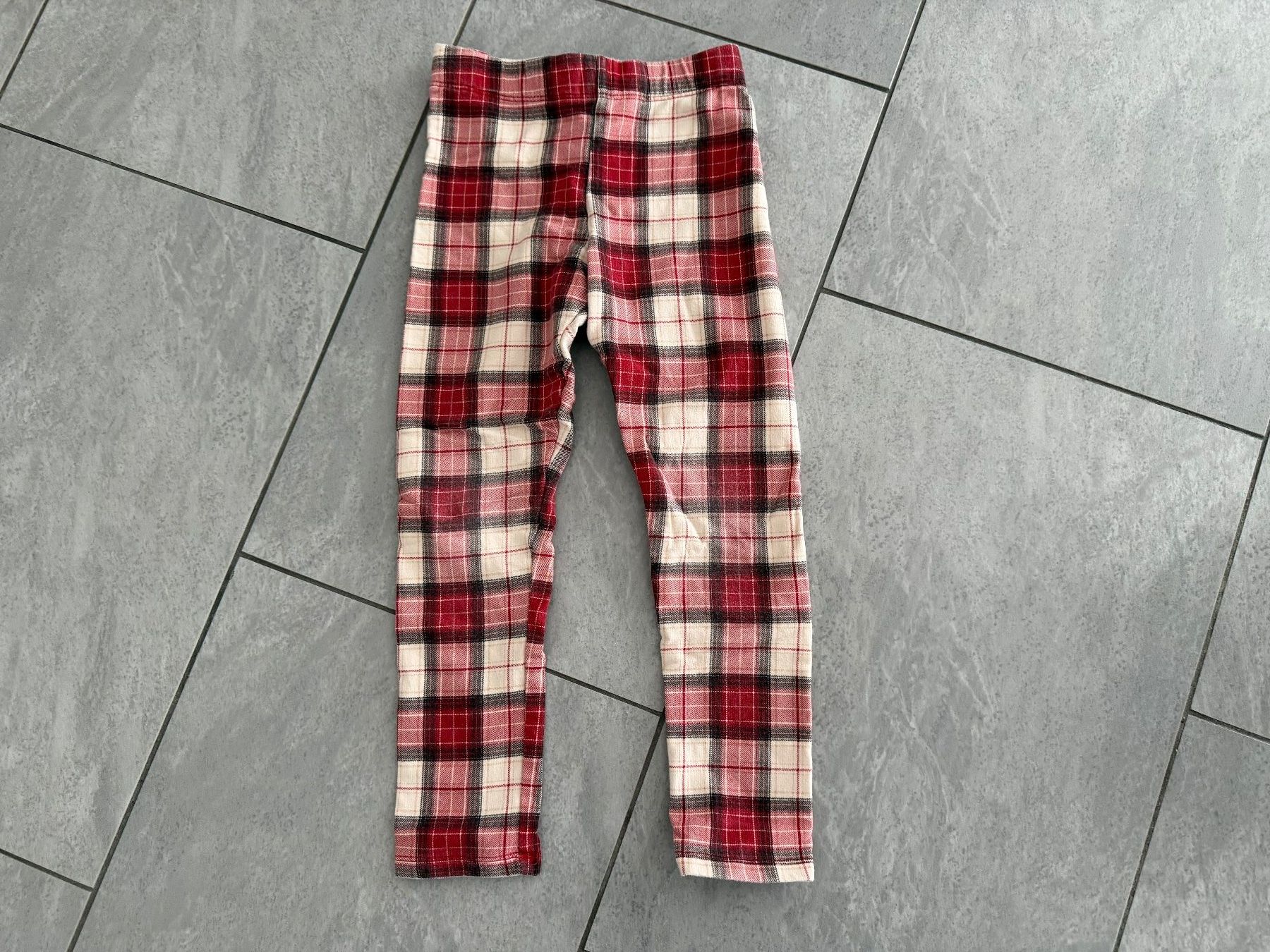 H&M Hosen: Hosen - Grösse 116 - H&M - 2 Stück – Gebraucht aus Bülach von Loredana13 1