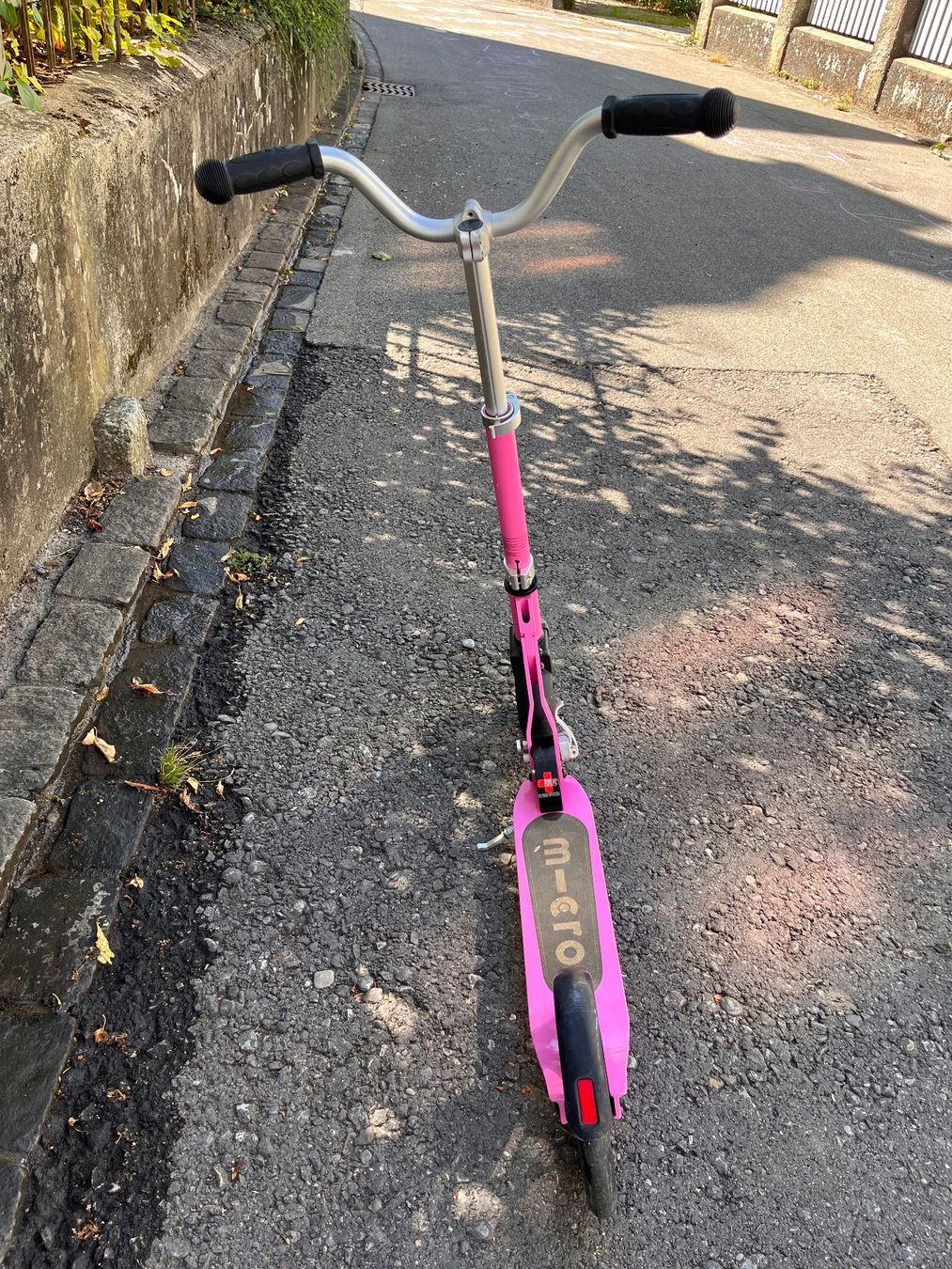Micro Kickboard: Micro Cruiser / Scooter / Trotti – Usato da Schaffhausen venduto da Ke82 2