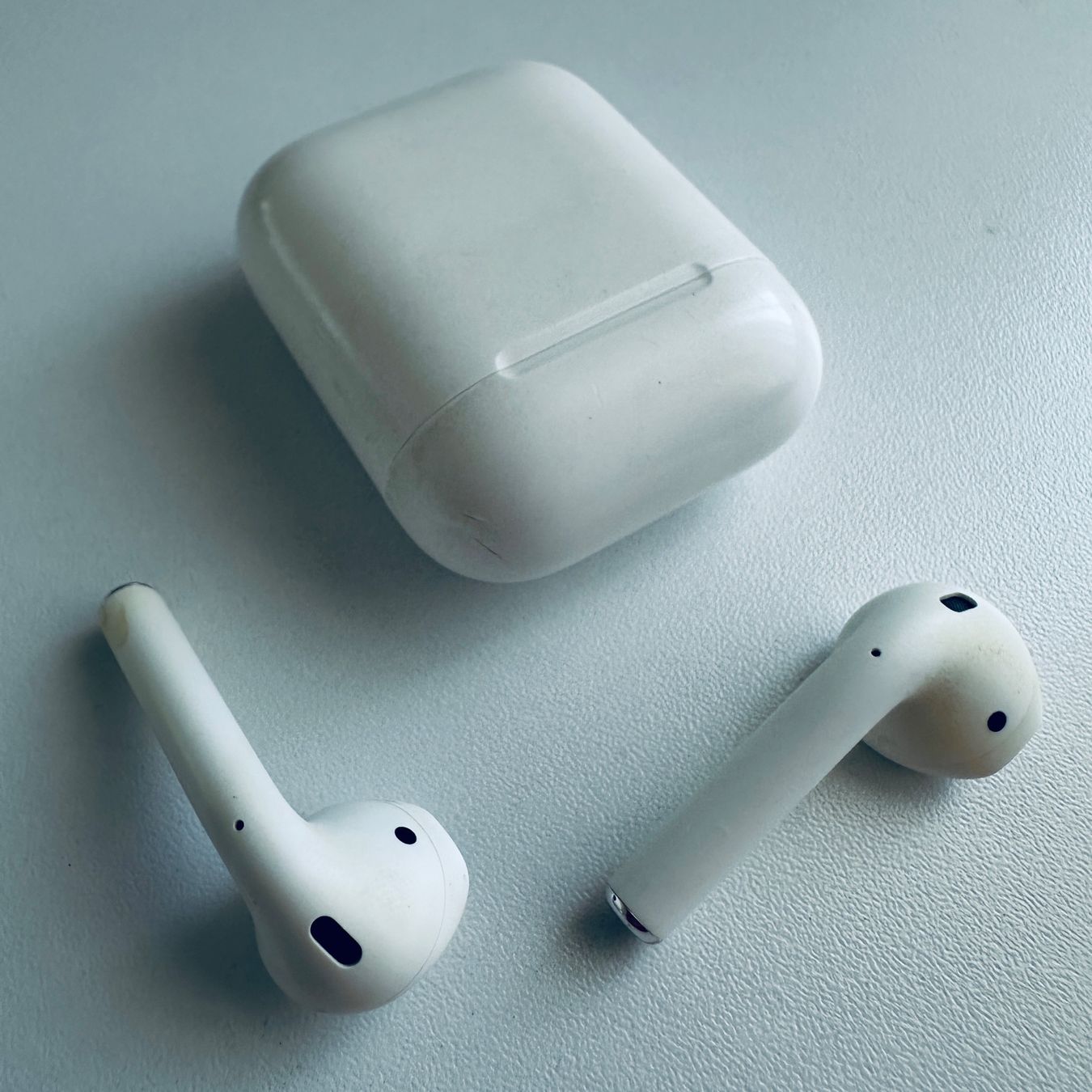 Apple Cuffie: Original Apple AirPods 2 Kopfhörer Wireless Lightning Kabel – Usato da Basel venduto da MY.AIRPODS.SHOP 5