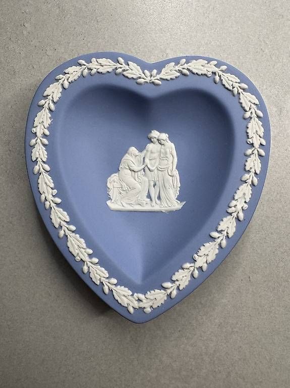 Ciotole: Wedgwood  – Usato da Parpan venduto da pba_x87s
