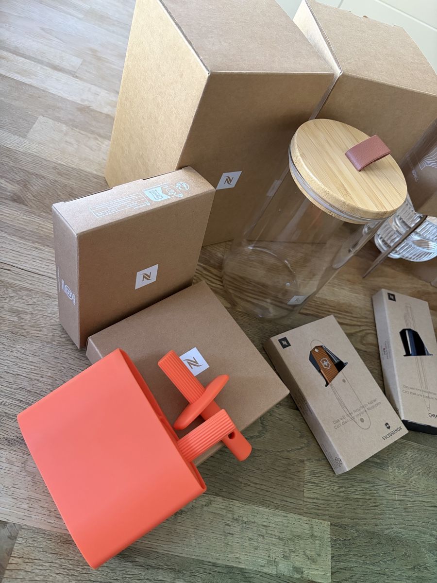 Services de table: Nespresso Set – Neuf avec emballage d'origine à Deitingen par pipeline81 2
