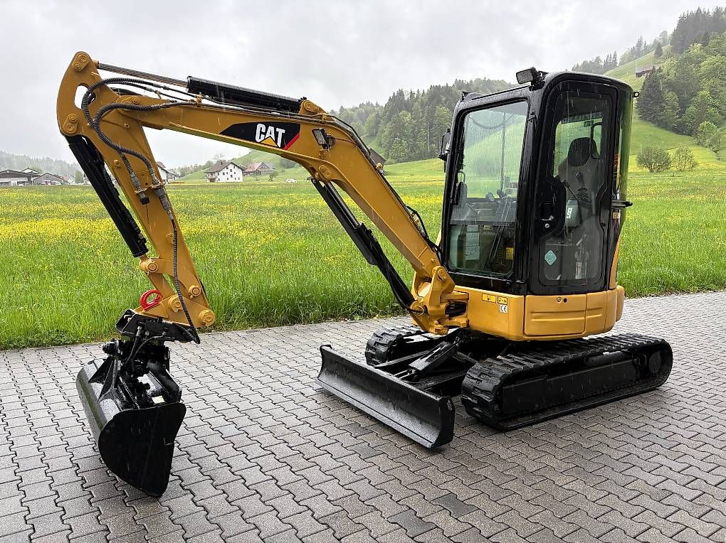 Caterpillar Escavatori: CAT 303C Bagger 3.5 To – Usato da Rothenthurm venduto da FHS6418 1