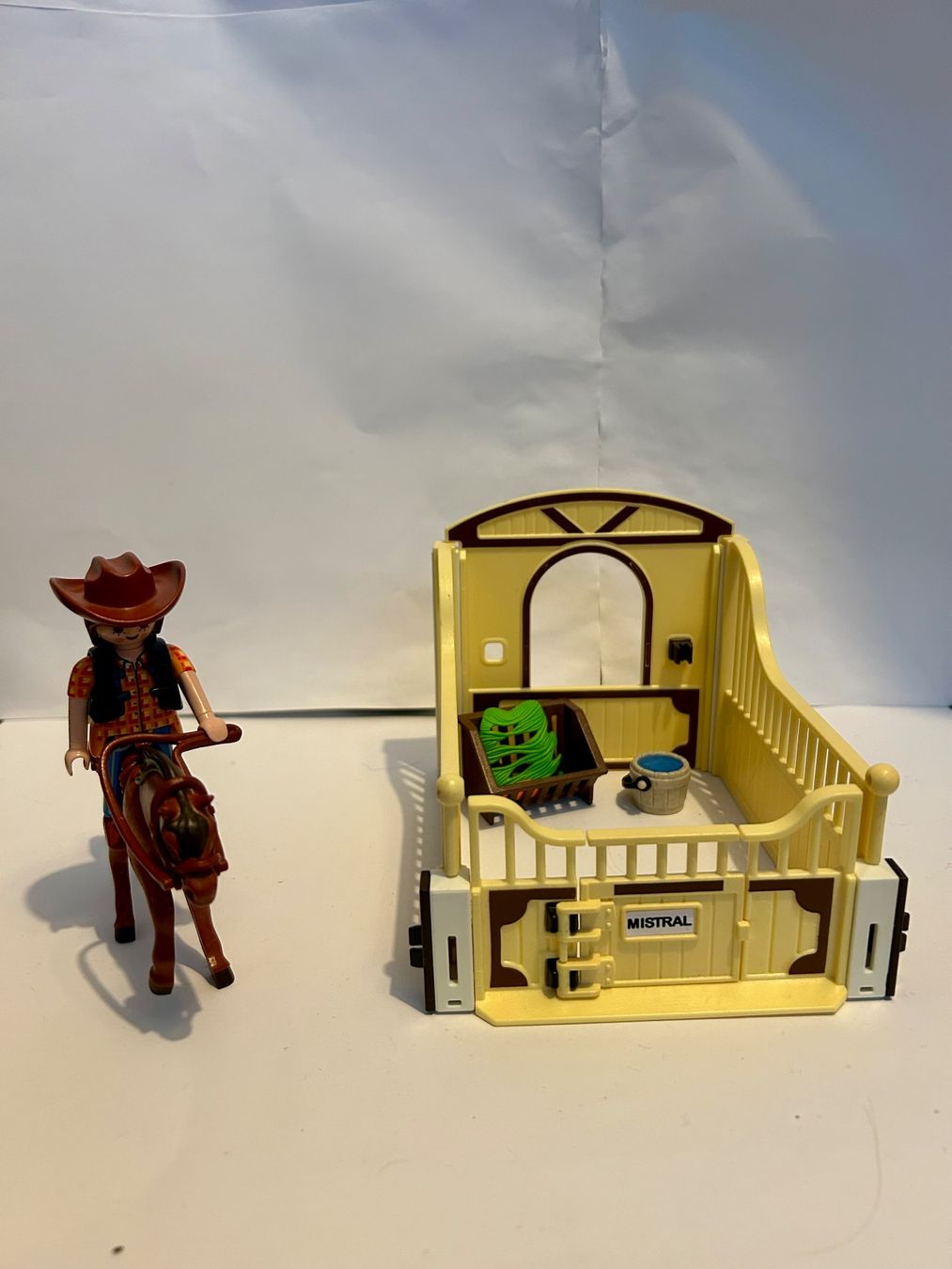 Playmobil Giocattoli: Playmobil Stall – Usato da Neftenbach venduto da boskop1
