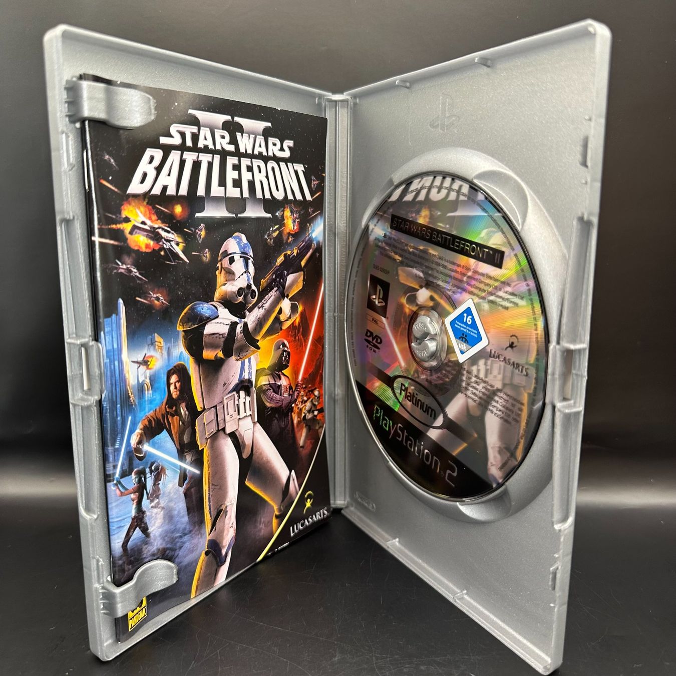 Sony Giochi: Star Wars Battlefront 2 Playstation 2 – Usato da Düdingen venduto da Nerdworld 2