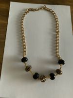Elegante Vintage Halskette, Goldfarben mit schwarzen Kugeln
