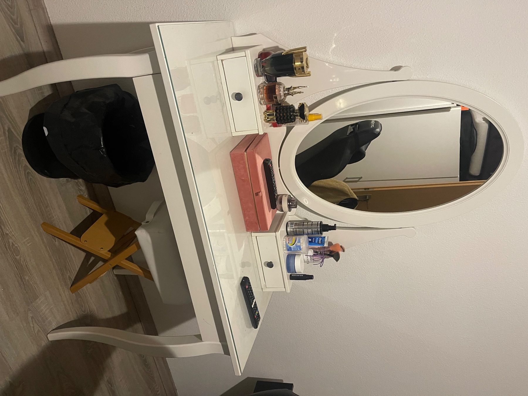 Ikea Coiffeuses: Make up tisch – D'occasion à Sins par pau_m9bb