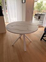 IKEA MARIEDAMM Esstisch  105 cm  Marmoroptik