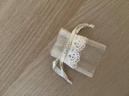 Little bag to carry jewelry