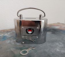 Spardose Solothurner Leihkasse mit Schlüssel