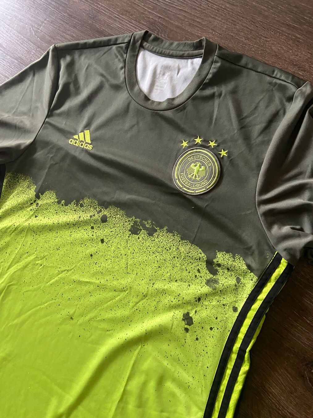 Canottiere & Pantaloni: DFB Trainingstrikot Gr. XL – Usato da Muttenz venduto da bargain_hunter 2