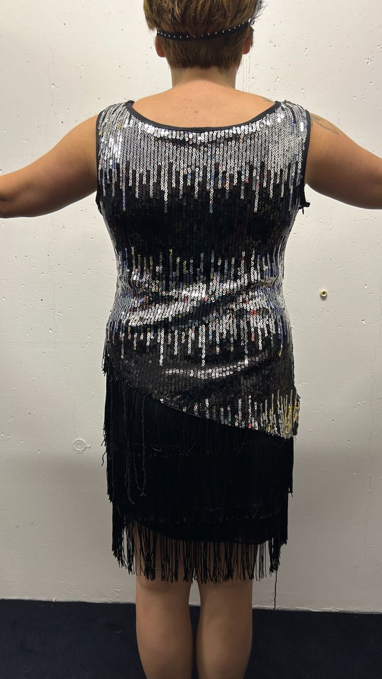 Costumi: Glitzerndes Charleston Kleid Gr. 40/42 – Usato da Marbach SG venduto da fam_8hbc 1