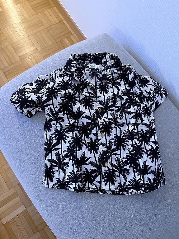 Lotti & Set di vestiti: Beach Set Zara Gr. 110 Palmen – Usato da Küsnacht ZH venduto da Leen 2