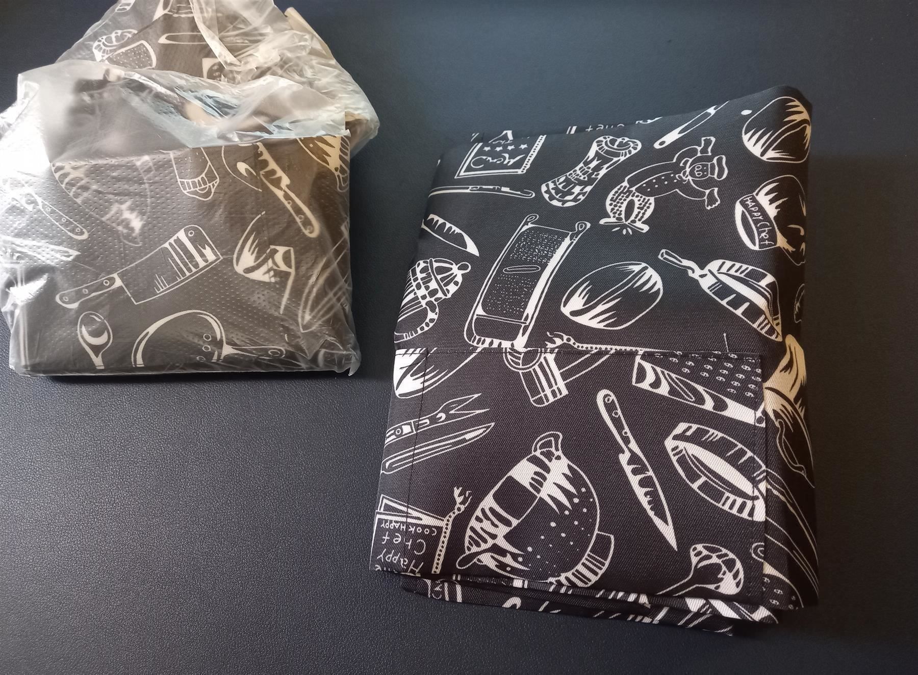 Grembiuli: 3x Küchenschürze / Tablier de cuisine – Nuovo e nell'imballaggio originale da Lausanne venduto da NOVA-STORE 3