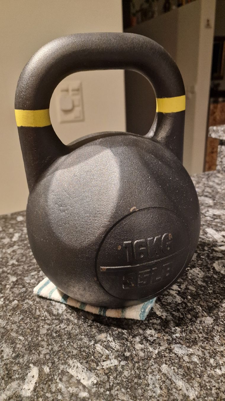 Manubri & Pesi: Kettlebell Gladiator 16kg – Usato da Zürich venduto da Ricky128 3