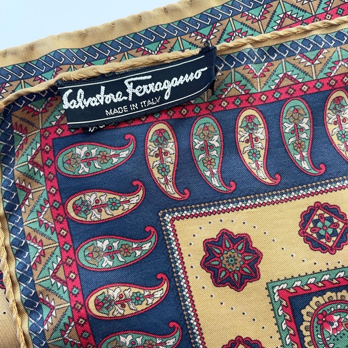 Salvatore Ferragamo Foulards, Tücher & Schals: SALVATORE FERRAGAMO Vintage Scarf – Neu (gemäss Beschreibung) aus Freienbach von Avviivva_Shop 6
