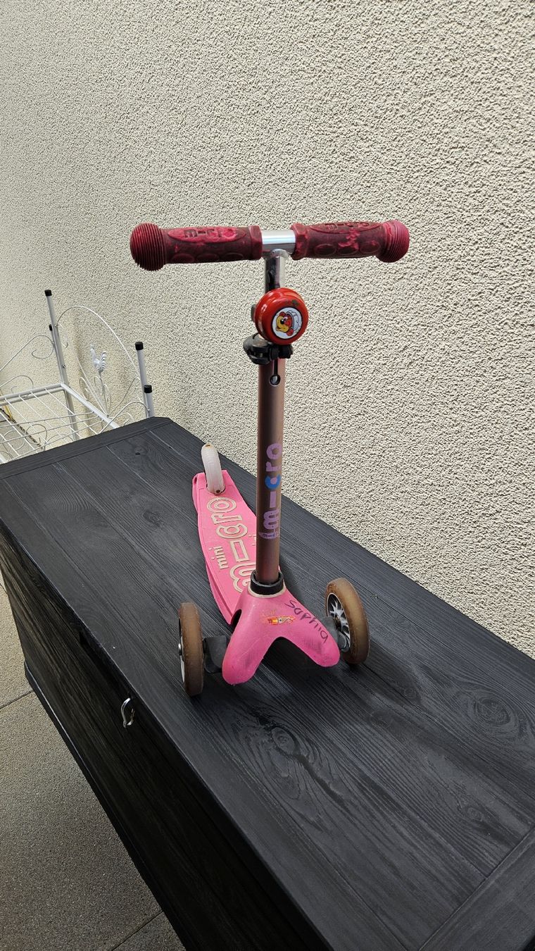 Micro Veicoli per bambini: Micro mini Scooter  Pink – Usato da Rikon im Tösstal venduto da fragolina40