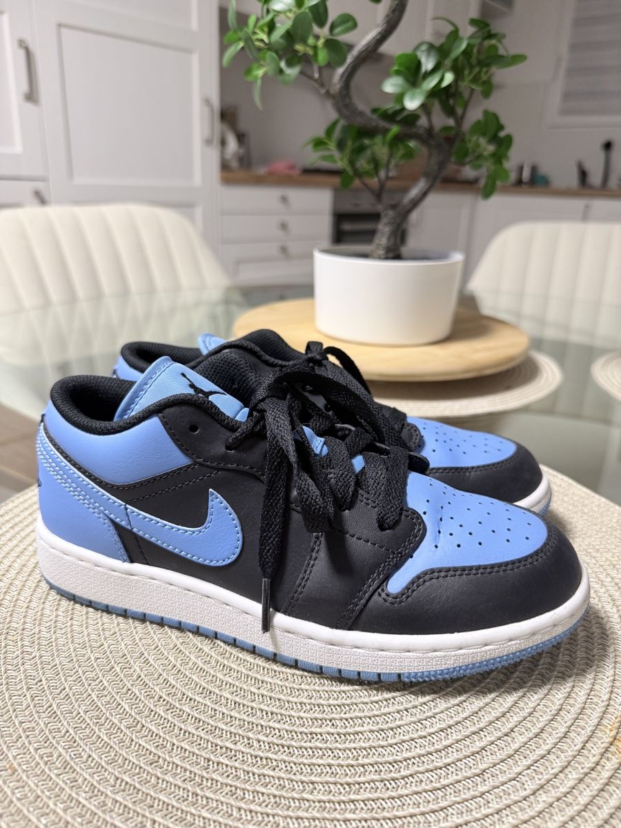 Nike Scarpe da uomo: Nike Air Jordans – Usato da Sennwald venduto da Cloe_M98 3