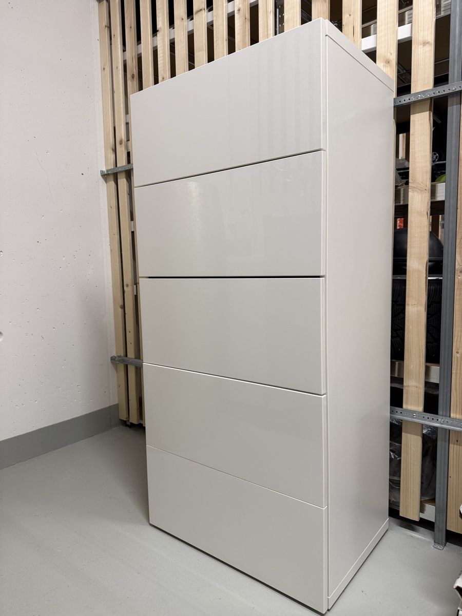Ikea Cassettiere: Kommode weiss mit 5 Schubladen – Usato da Niederwil AG venduto da twentyseven__