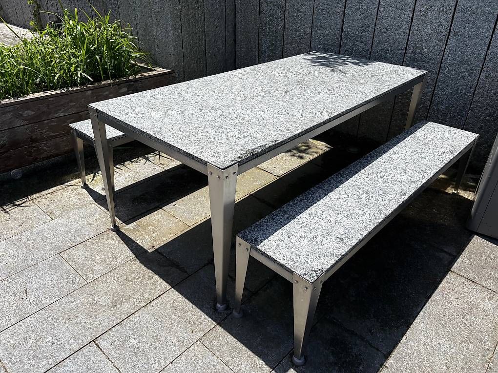 Set di tavolo e panche: Granit Tisch und Bänke – Usato da Wallisellen venduto da anu_l6xw 2
