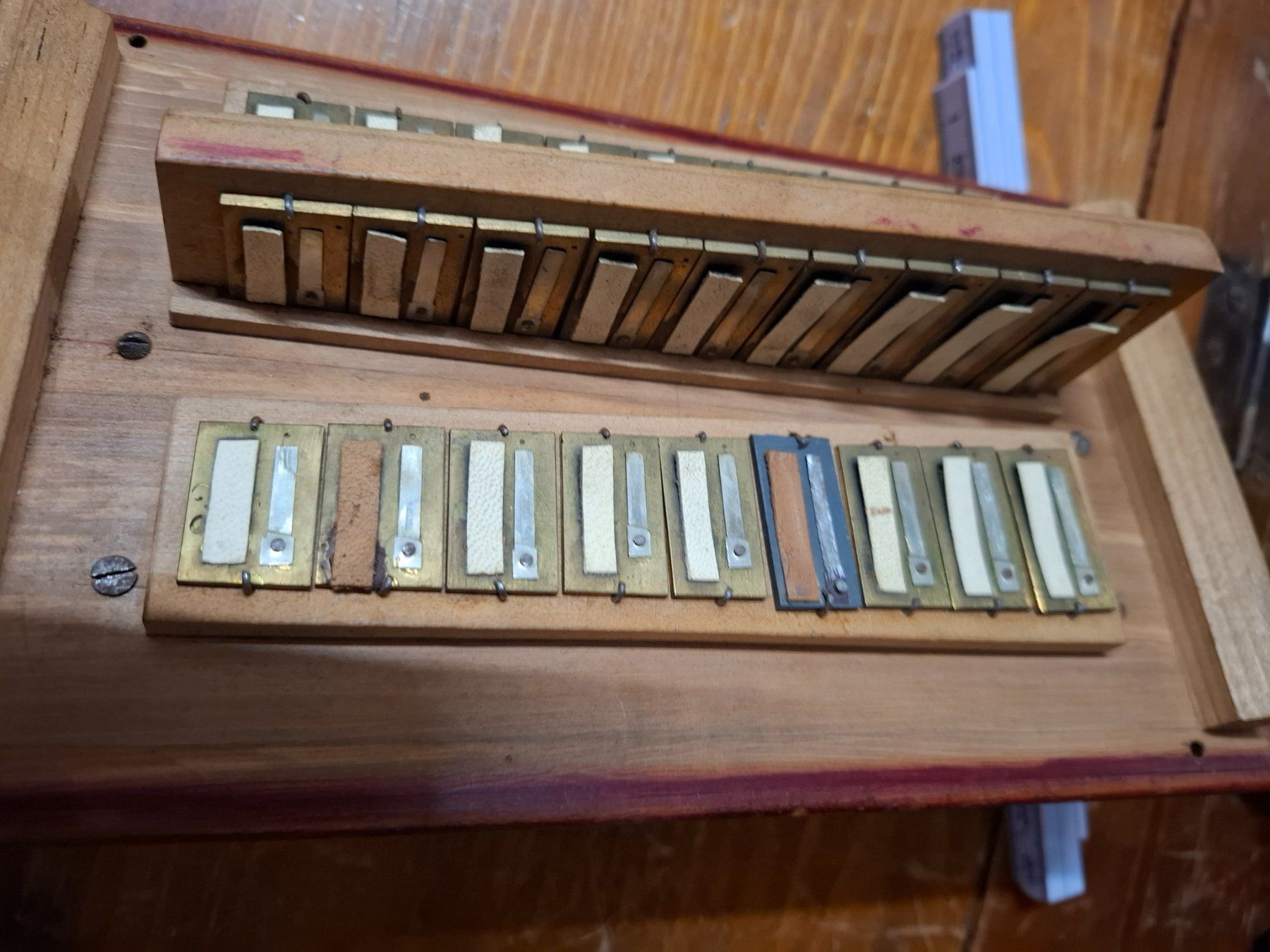 Strumenti musicali: langnauer orgeli – Usato da Villeneuve venduto da BibiVintage 8