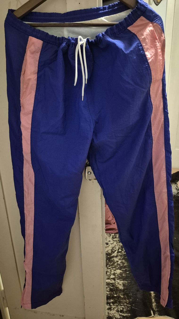 Completi: Jogging Anzug Skater farbig 48/50 – Usato da Adliswil venduto da cha_fq9f 5