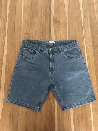 Zara Short Grösse EUR 46 - XL