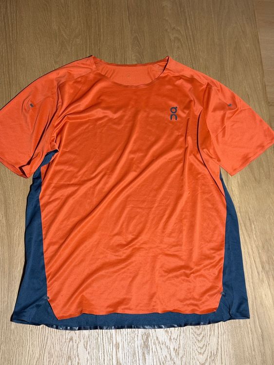 On Performance Laufbekleidung 4x T-Shirt 2x Short Herren XL 3