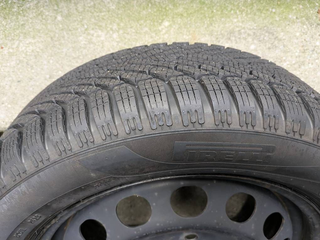 Pneus & Kompletträder: 4 Winterpneus mit Stahlfelgen – Neu und originalverpackt aus Büren an der Aare von julian20 3