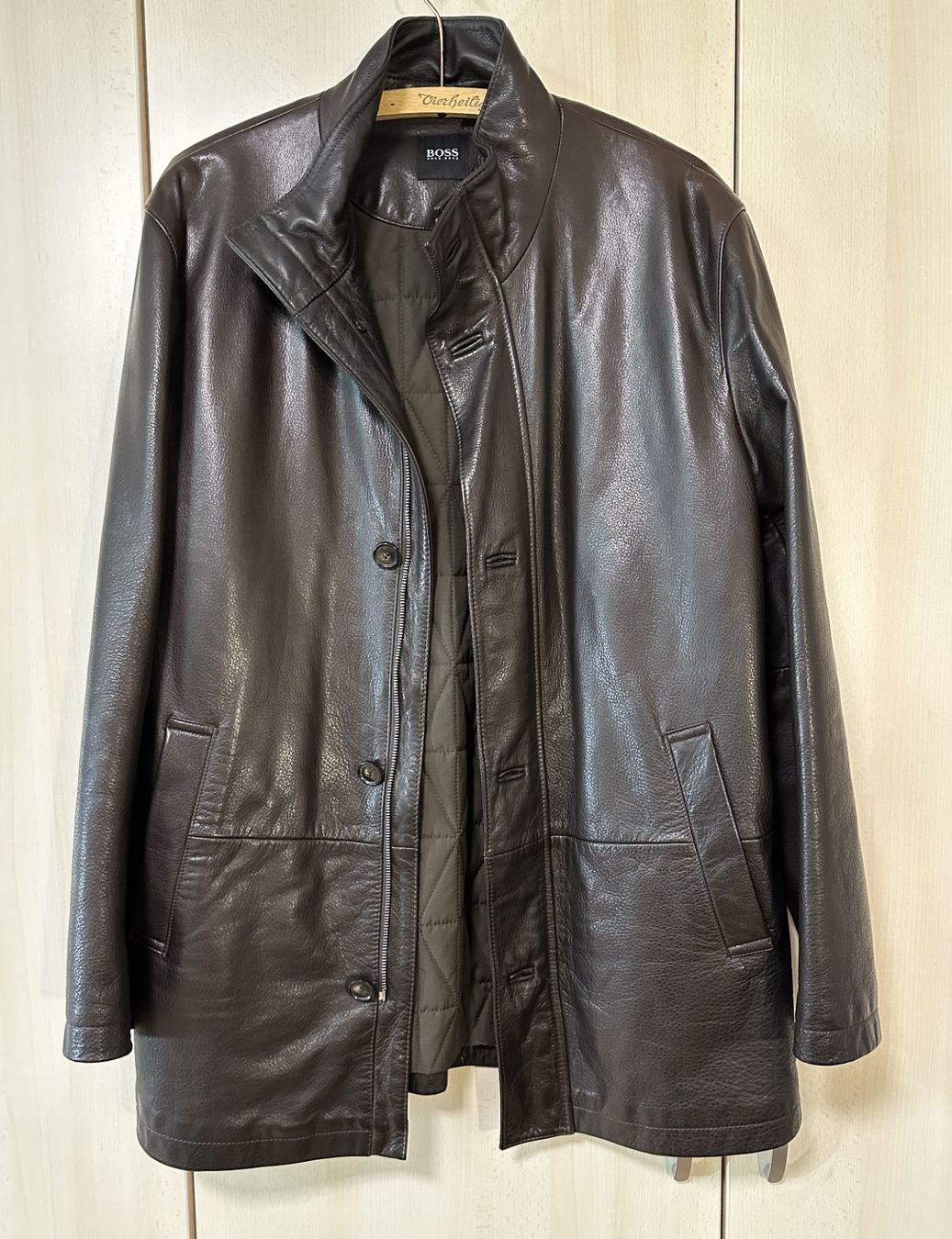 Hugo Boss Cappotti: BOSS Lederjacke / Ledermantel – Usato da Sursee venduto da Jos_9s92
