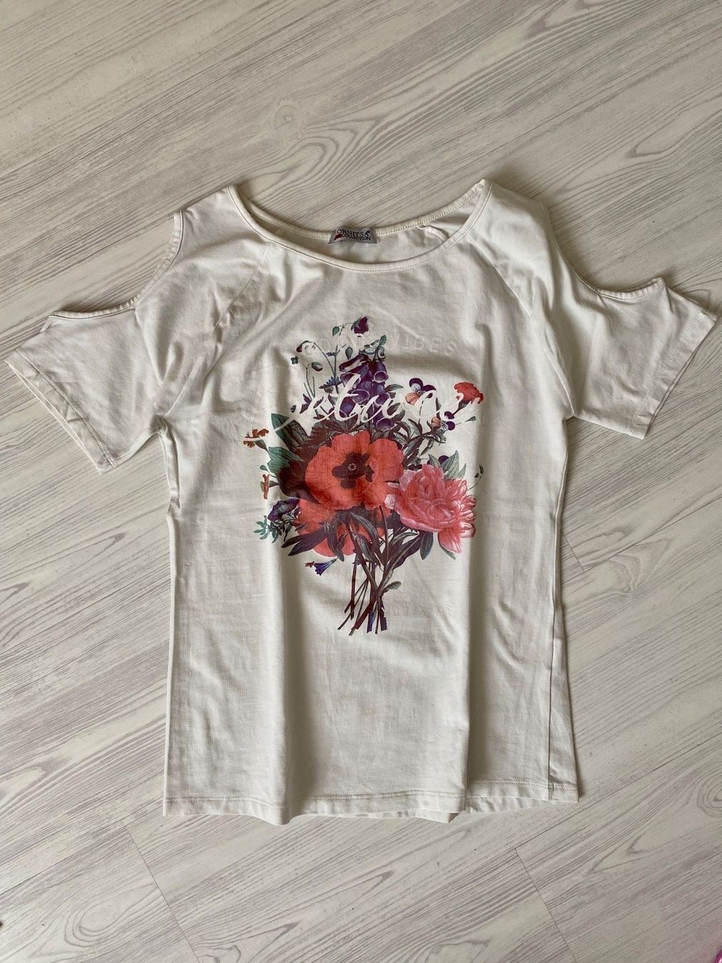 T-shirt: 2 T-Shirts schulterfrei Gr.S NEU – Usato da Estavayer-le-Lac venduto da Mimmy02 2