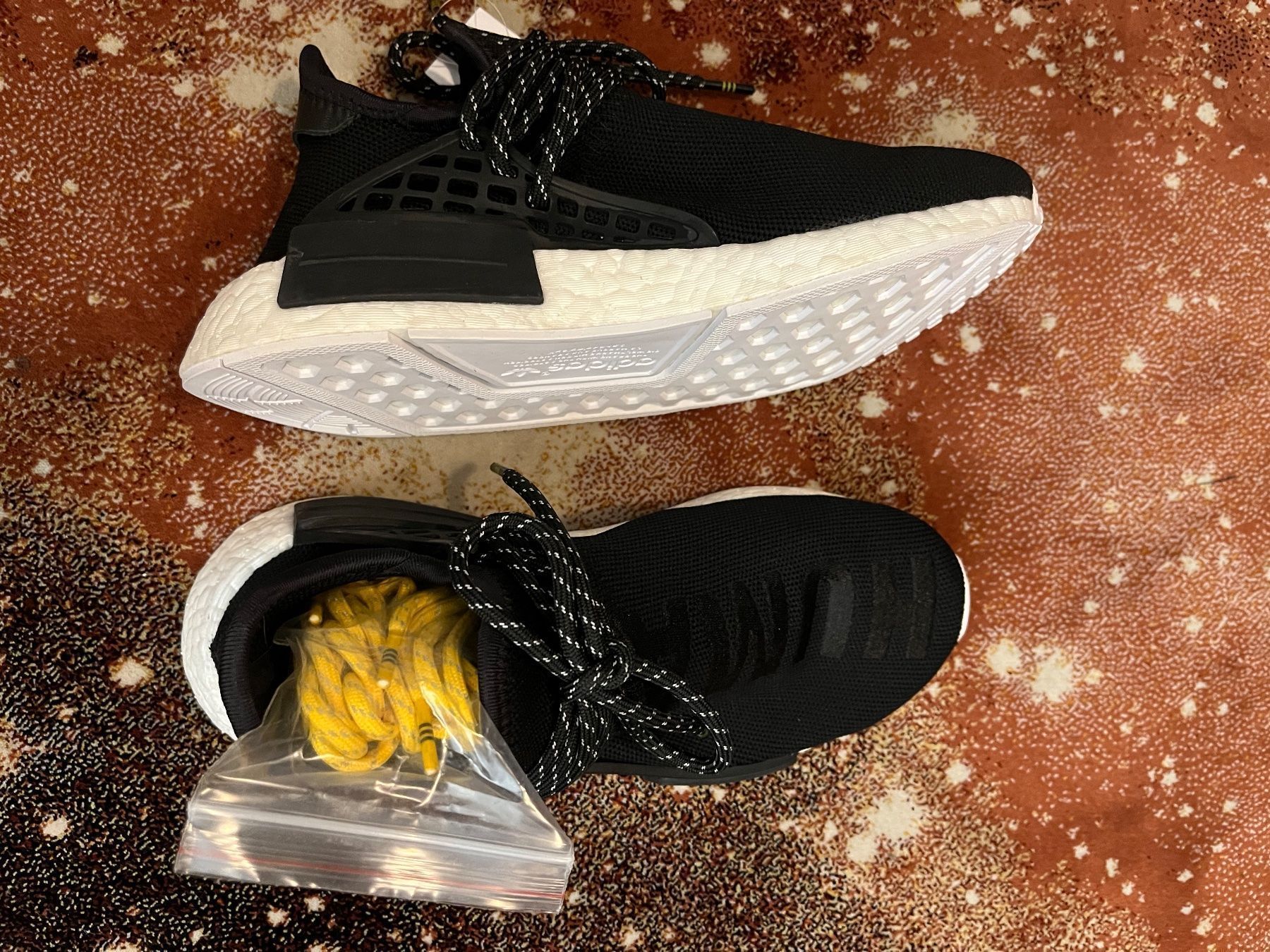 Adidas Scarpe da uomo: Adidas nmd pharell williams – Nuovo e nell'imballaggio originale da Zürich venduto da JMima 2
