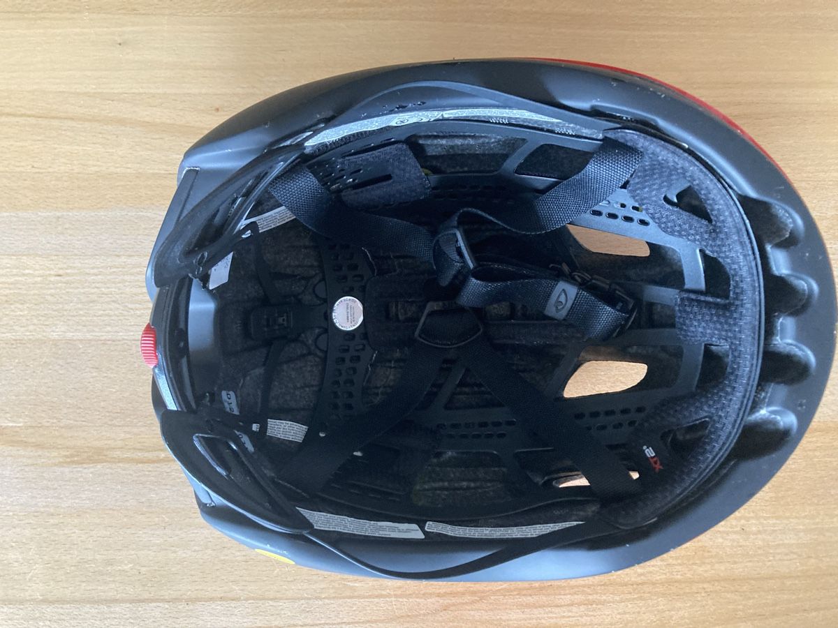 Giro Caschi: Rennvelo/Zeitfahrhelm Giro Mips – Usato da Laufenburg venduto da Dinli02 5