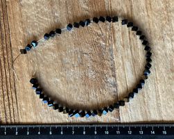 50 perles Onyx noir cubes diagonale 4 mm / schwarze Onyx