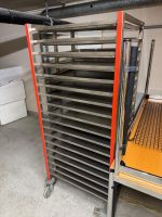 Gastronorm Wagen (2/1-GN) inklusive 18 Blechen
