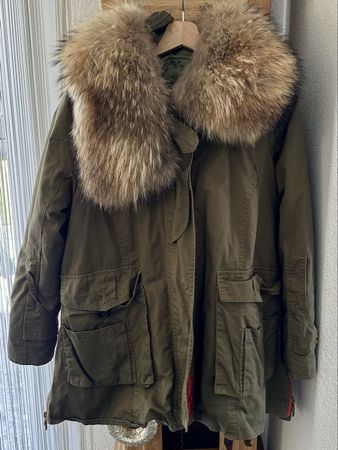 Winter Parka mit Echtfellkragen Grösse 38
