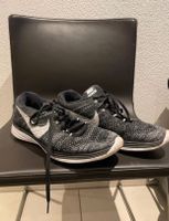 Schwarze Nike Laufschuhe, Grösse 45, kaum getragen!