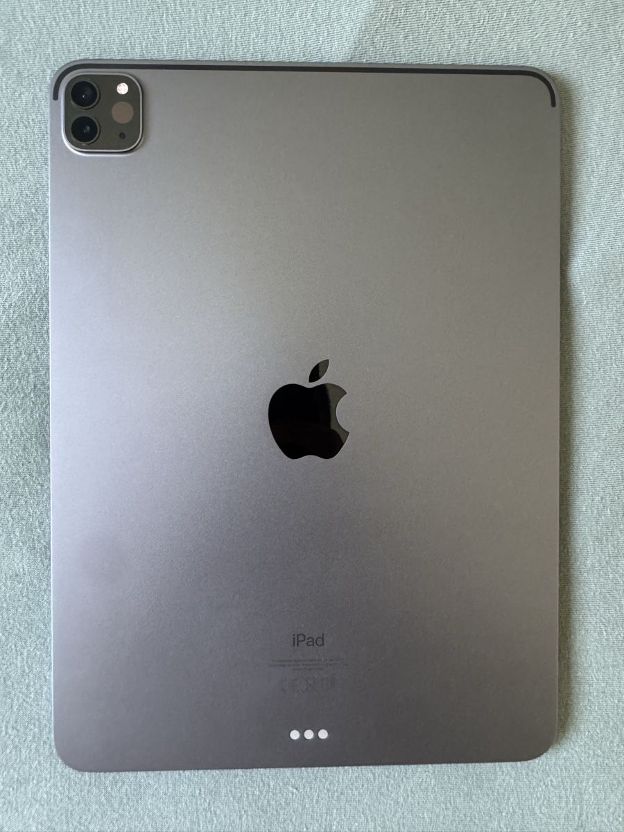 Apple Tablettes PC: Apple iPad Pro 11” 2020 - 128 Go WiFi - Comme neuf – D'occasion à Develier par Gaetan00 2