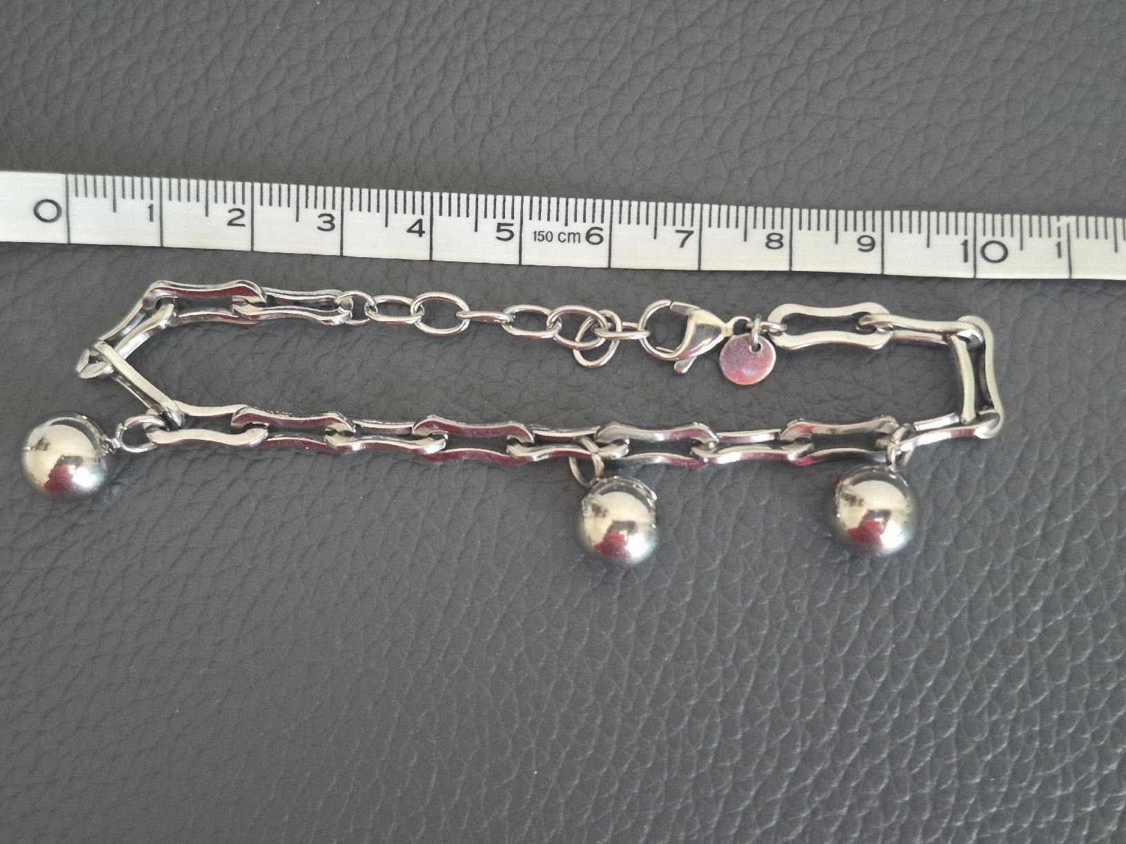 Bracciali & Braccialetti: Armband mit Kugeln, Edelstahl, Silberfarben. – Usato da Bern venduto da Rou_rsz5 2