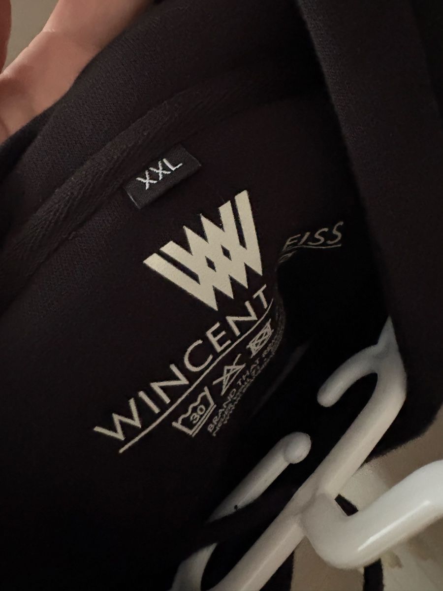 Maglioni & Felpe: Hoodie Wincent Weiss XXL – Usato da Küttigen venduto da tnusntan 1