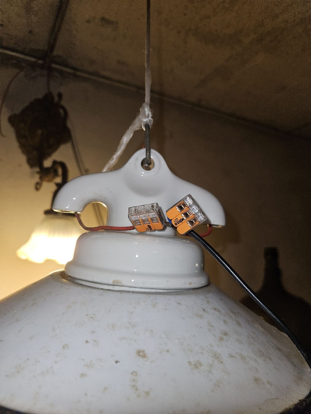 Lampade: Antike Stallampe – Usato da Cevio venduto da BiadiciN 2