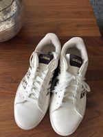 Adidas Grand Court Sneaker, Grösse 39 1/3, neuwertig