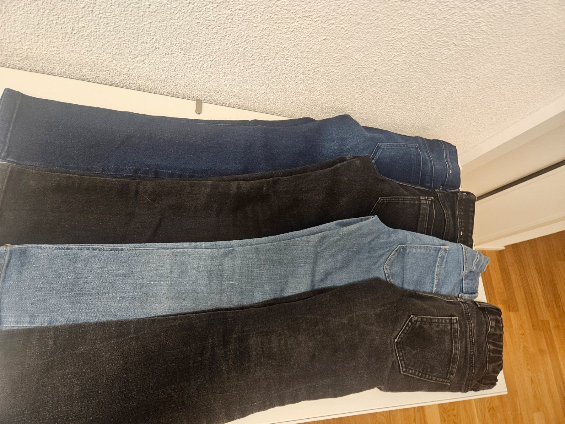 Pantaloni: Mädchenjeans, Grösse128 – Usato da Luzern venduto da daci123