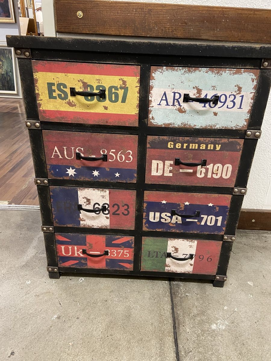 Kommoden: Kommode mit 8 Schubladen im Vintage-Design – Gebraucht aus Dietikon von brocki-eyra 7