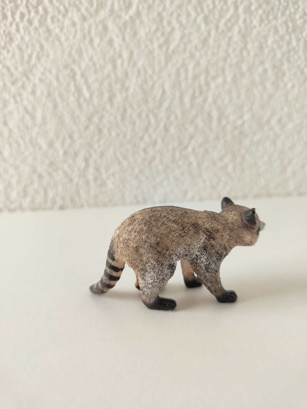 Schleich Statuette: Schleich Waschbär Waldtiere Zoo – Usato da Thalwil venduto da FigurenFreunde 1