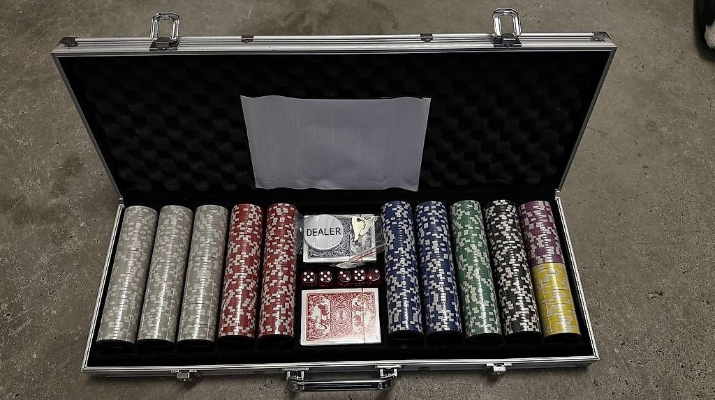 Spiele: Pokerkoffer – Gebraucht aus Lausen von dannywidmer